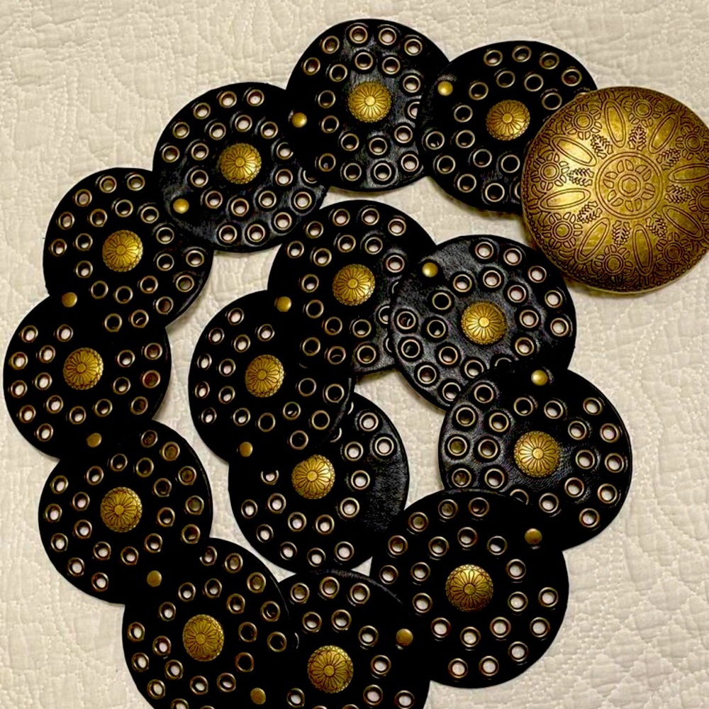 Black Western Round Concho Disk Belt